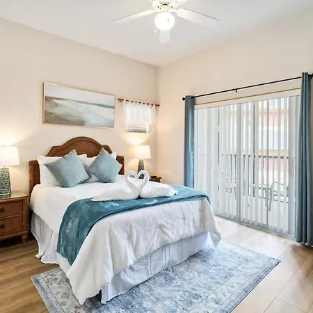 Villa 2Br Unit With Big Balcony